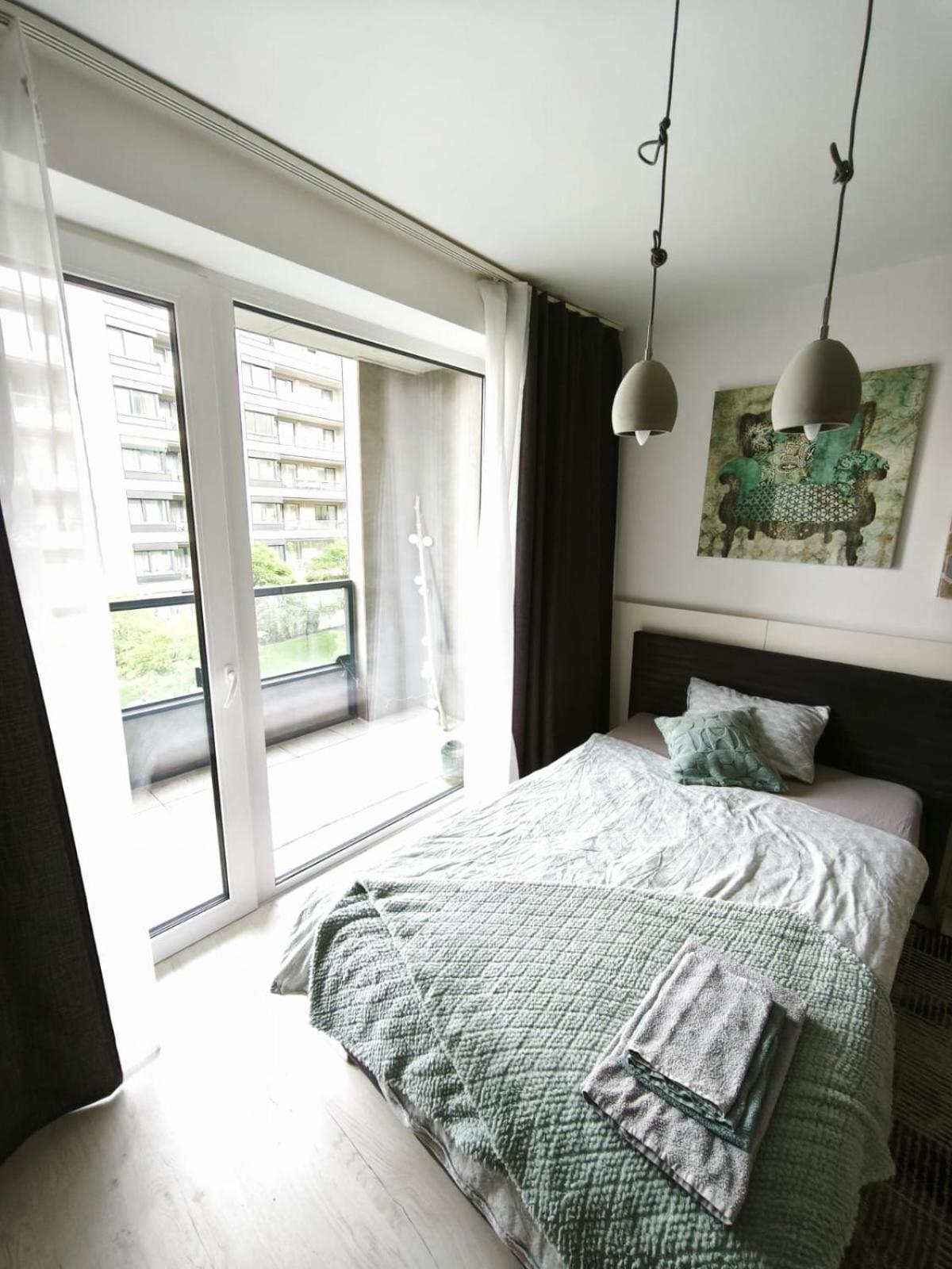 Cozy Urban - Balcony With Garden View